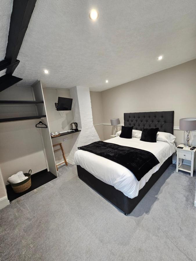 The Beacons Guest House Брекън Екстериор снимка